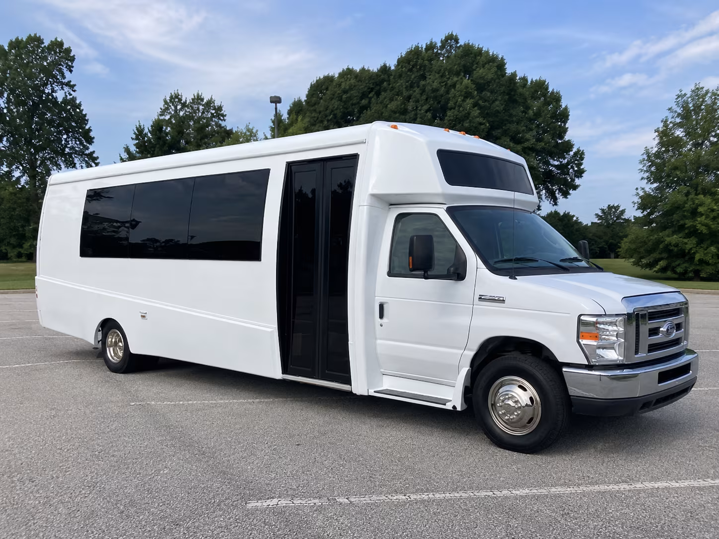 west haven 18 passenger party bus